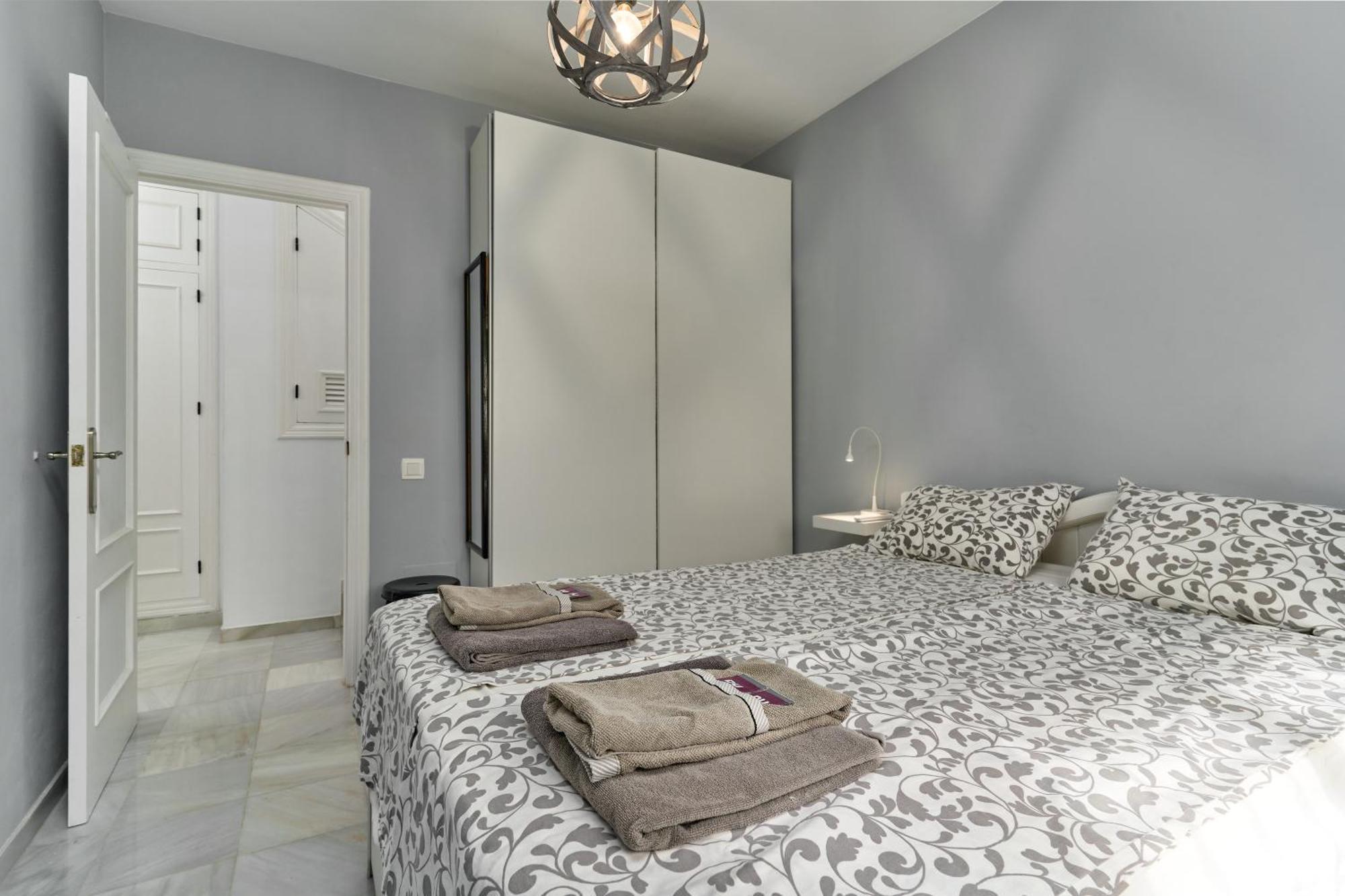 One Bedroom Penthouse ネルハ エクステリア 写真